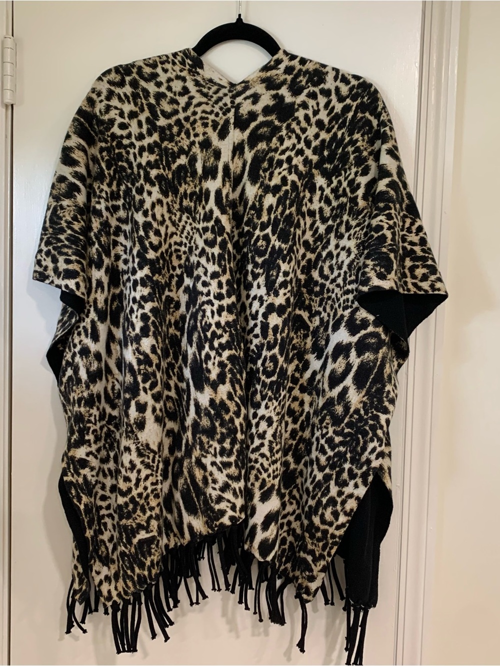 Chicos NEW Animal Print Reversible Cardigan Shrug Fringe Sweater Size Small Med - Picture 9 of 9